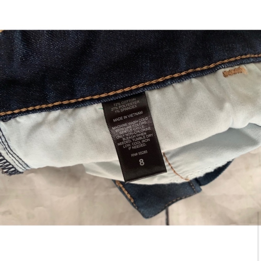 Express Jeans Blue Jean Cuffed Shorts Size 8 - Picture 5 of 7